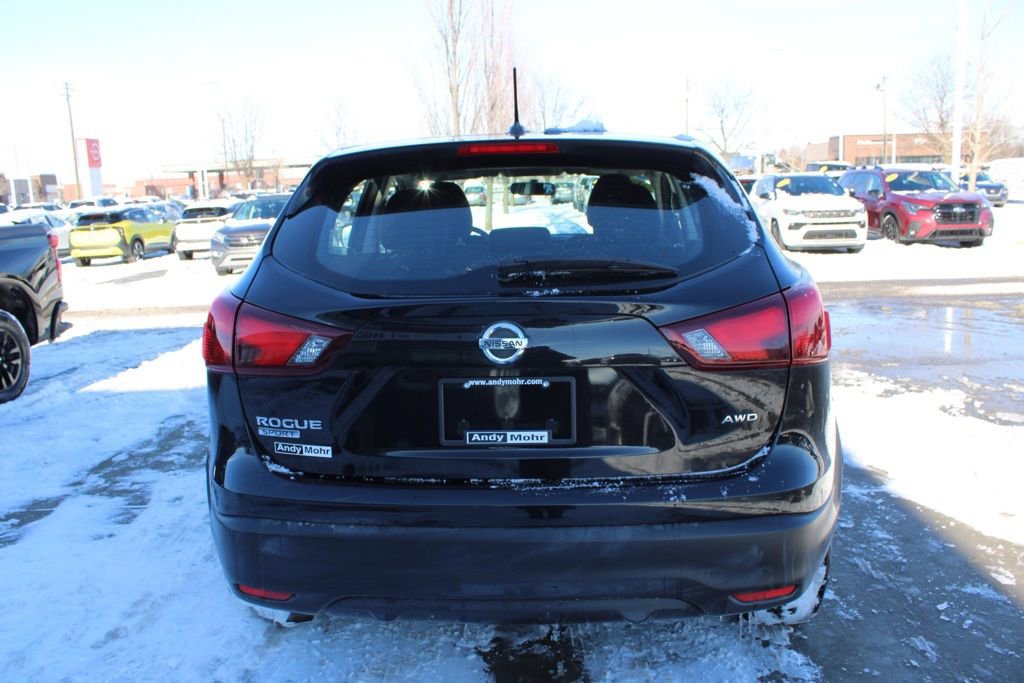 Used 2019 Nissan Rogue Sport S image 8