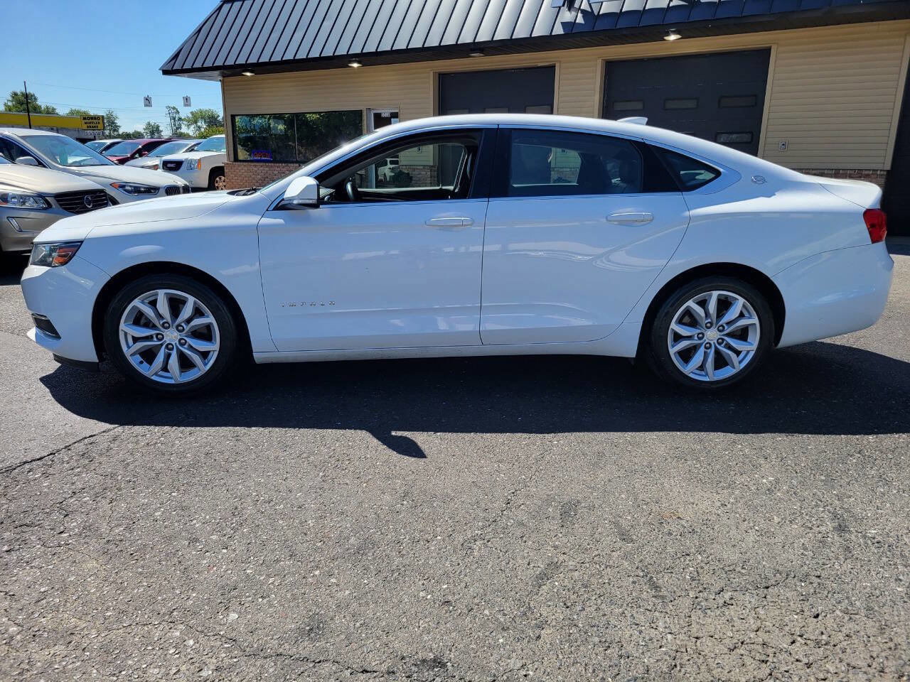 Used 2017 Chevrolet Impala LT image 8
