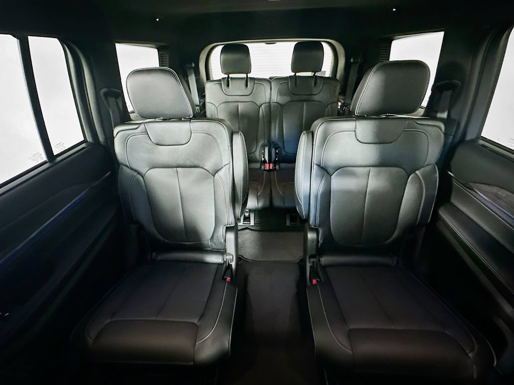 New 2025 Jeep Grand Cherokee L Overland w/ Luxury Tech Group IV AWD/4WD image 10