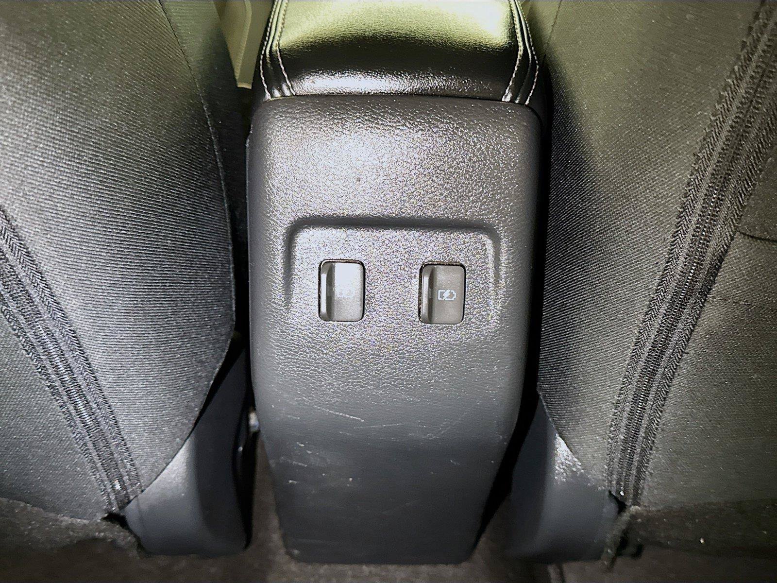 Used 2024 Nissan Kicks SV w/ Interior Electronics Package FWD image 21