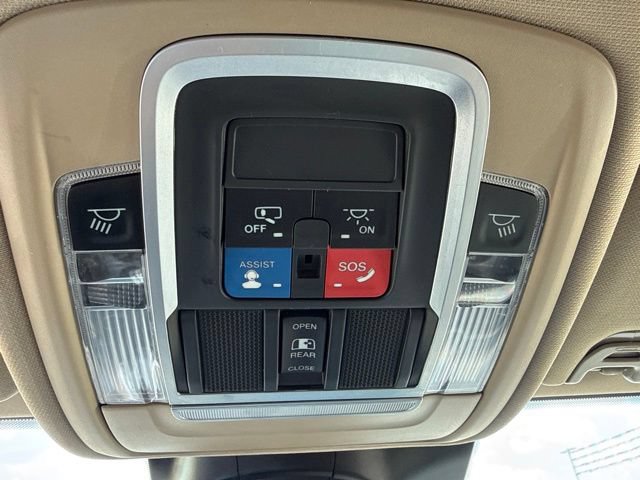 Used 2021 RAM 3500 Laramie AWD/4WD image 16