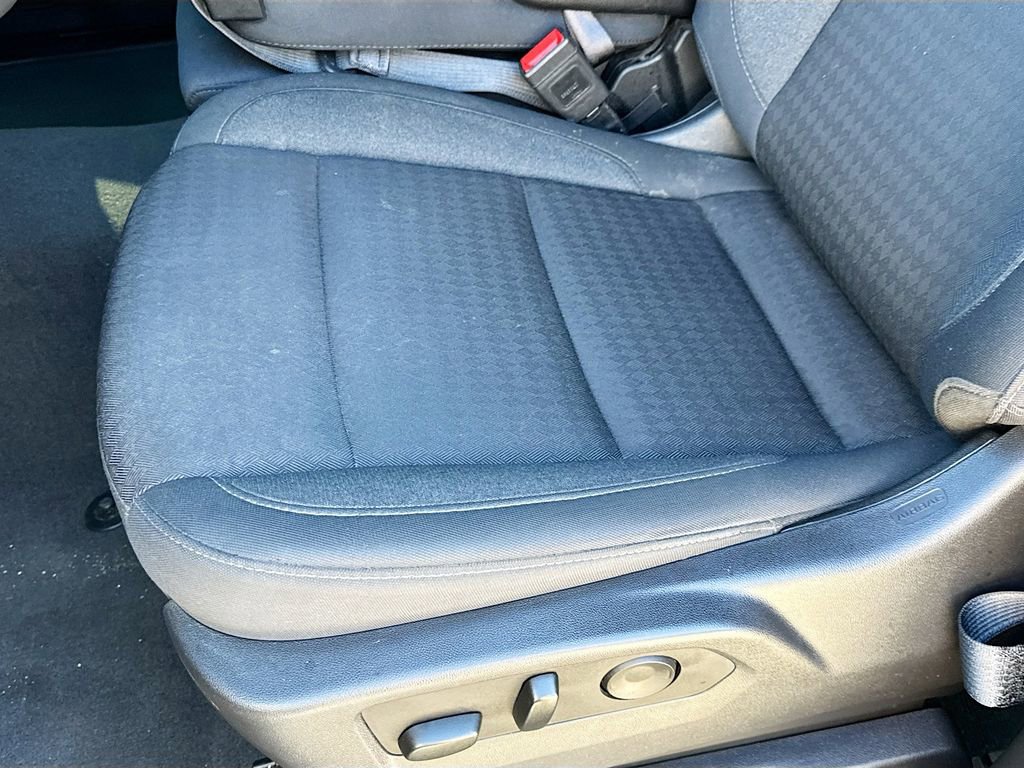 Used 2024 Chevrolet Silverado 1500 Custom image 18