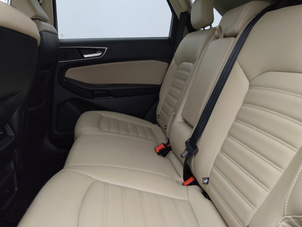 Used 2023 Ford Edge SEL image 18