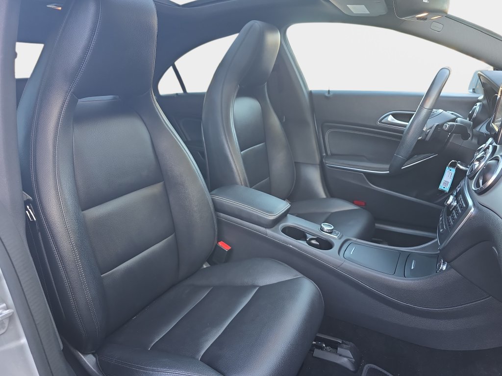 Used 2014 Mercedes-Benz CLA 250 image 12