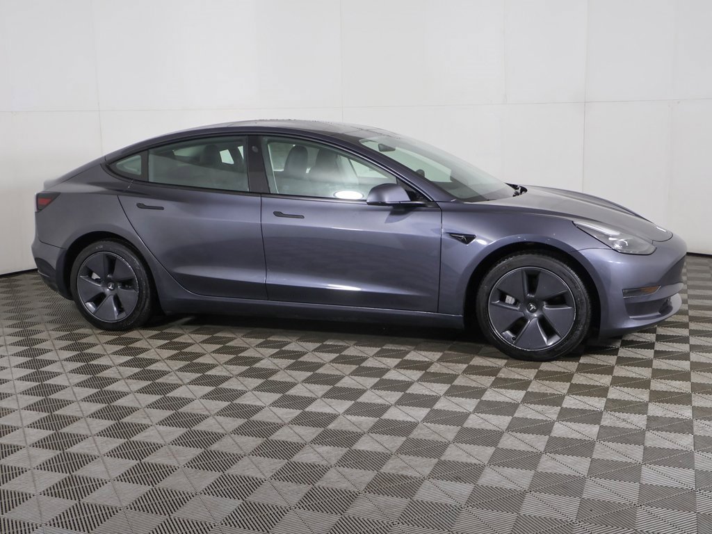 Used 2023 Tesla Model 3 Standard Range image 15