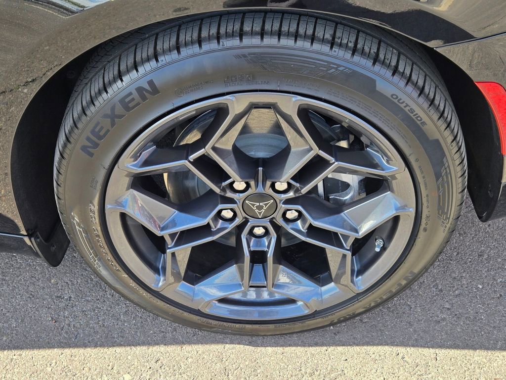 Used 2025 Dodge Charger R/T w/ Quick Order Package 25M R/T image 10