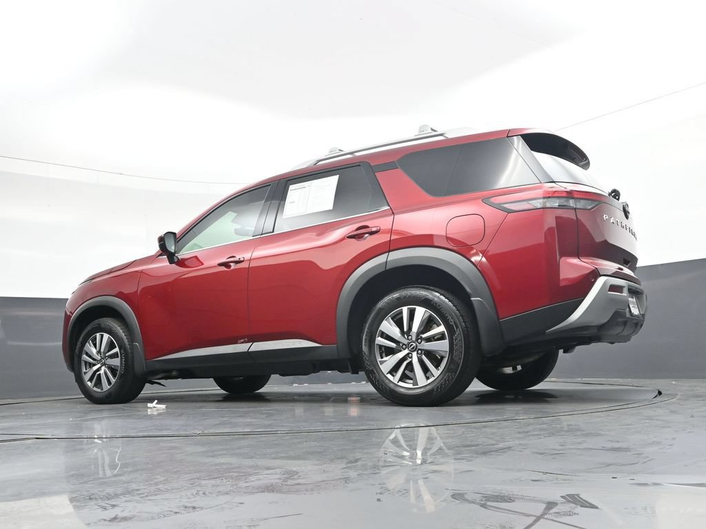 Used 2023 Nissan Pathfinder SL FWD image 37