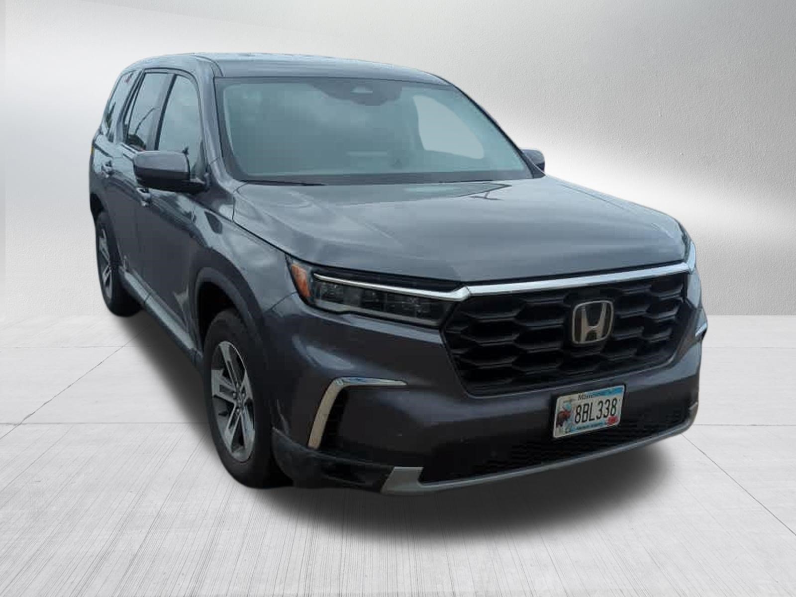 Used 2023 Honda Pilot EX-L image 2