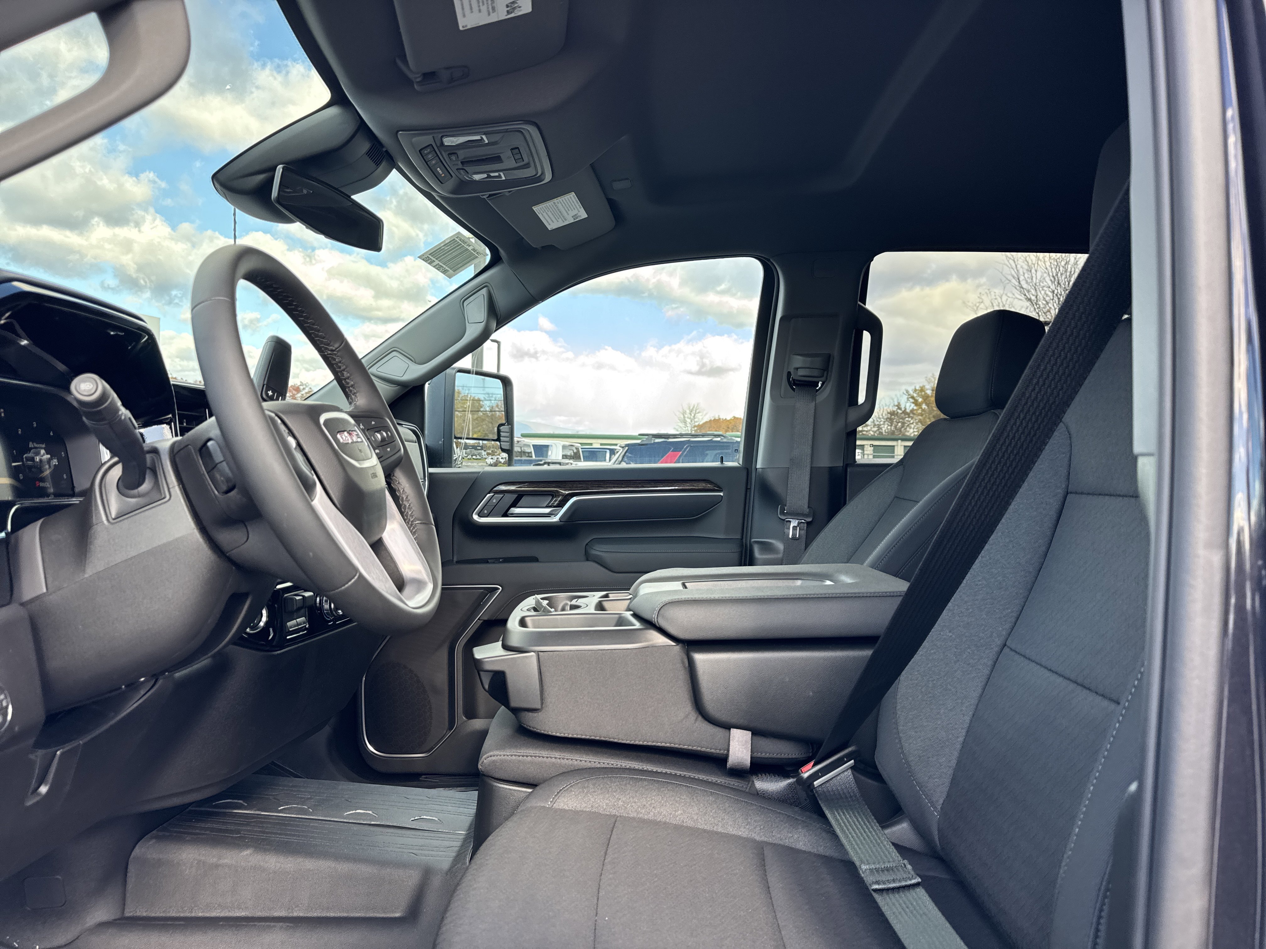 New 2026 GMC Sierra 2500 SLE w/ Preferred Package image 12