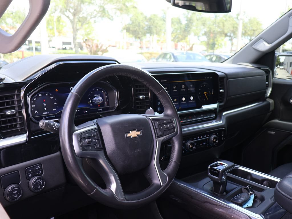 Used 2023 Chevrolet Silverado 1500 LTZ RWD image 27
