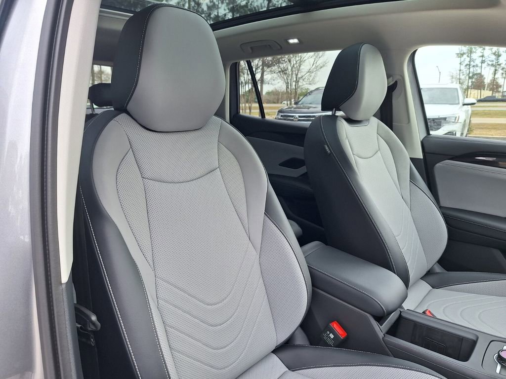 New 2026 Volkswagen Tiguan SE image 28