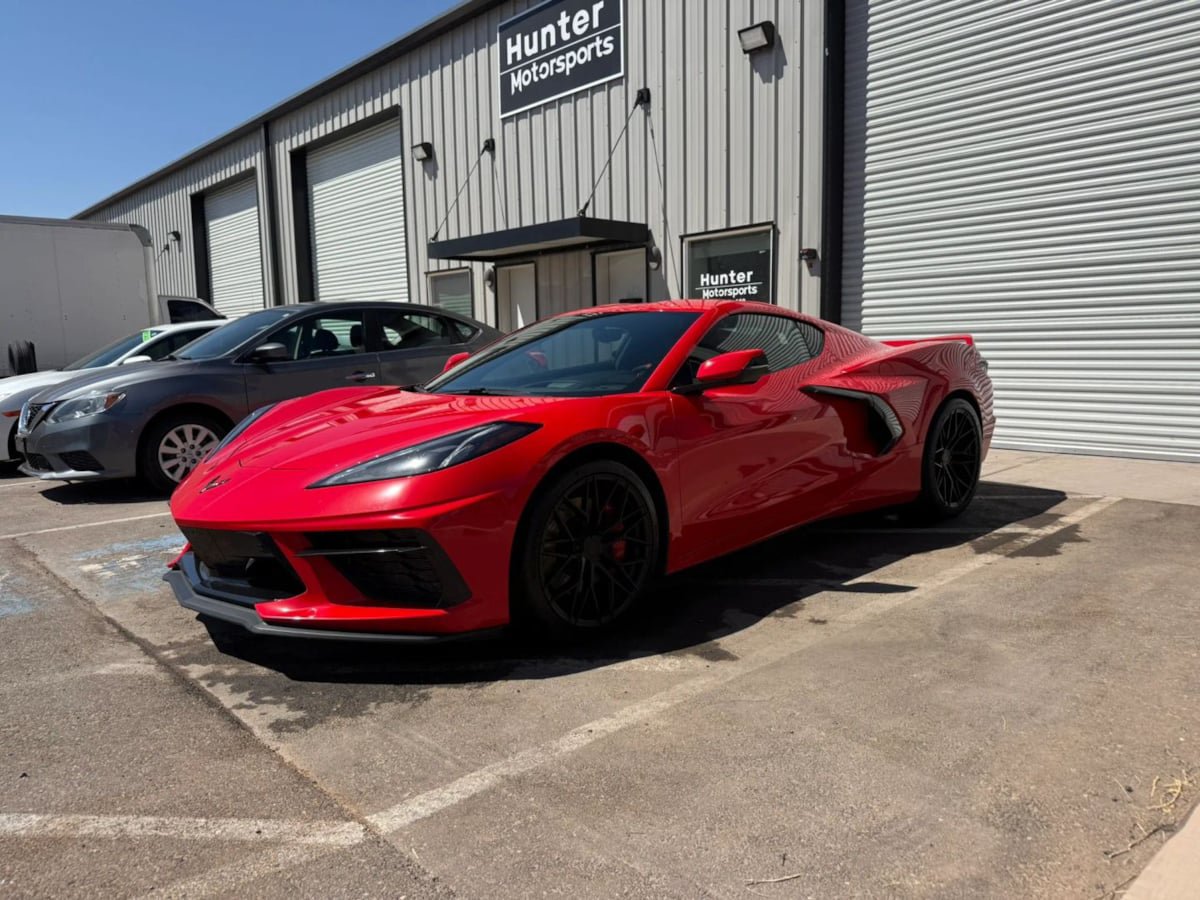 Used 2021 Chevrolet Corvette Stingray Premium Cpe w/ Z51 Performance Package RWD image 2