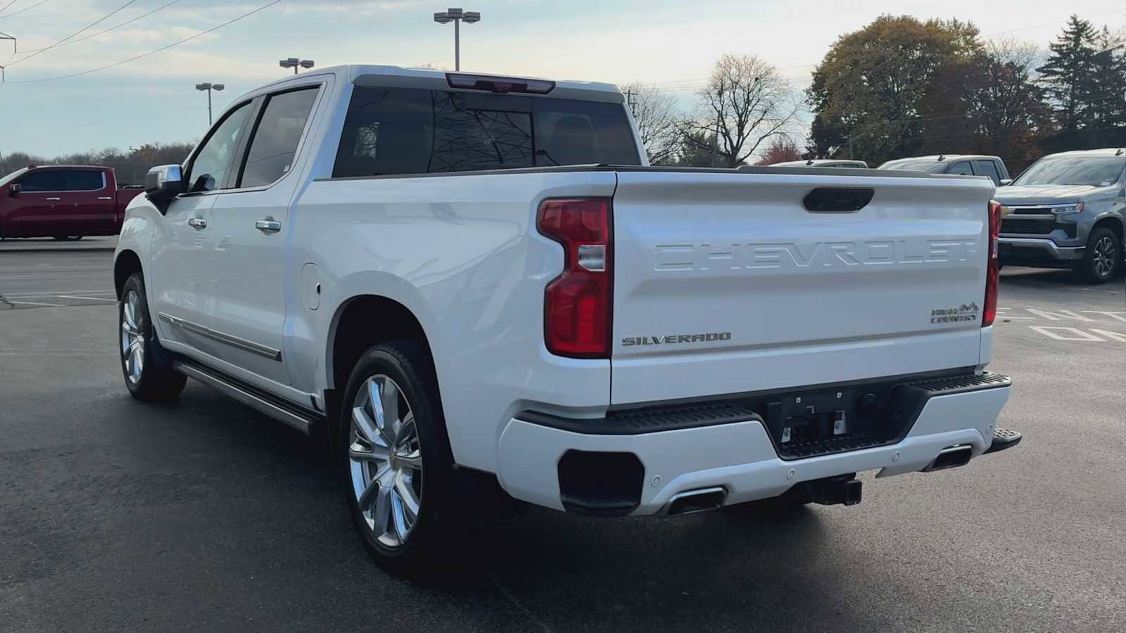 Certified 2023 Chevrolet Silverado 1500 High Country w/ Technology Package image 4