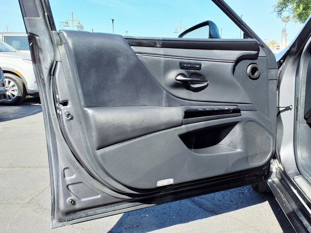 Used 2023 Lexus ES 250 w/ Premium Package image 20