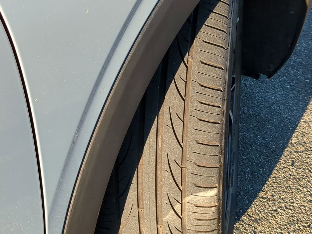 Used 2022 Chevrolet Bolt EUV Premier image 12