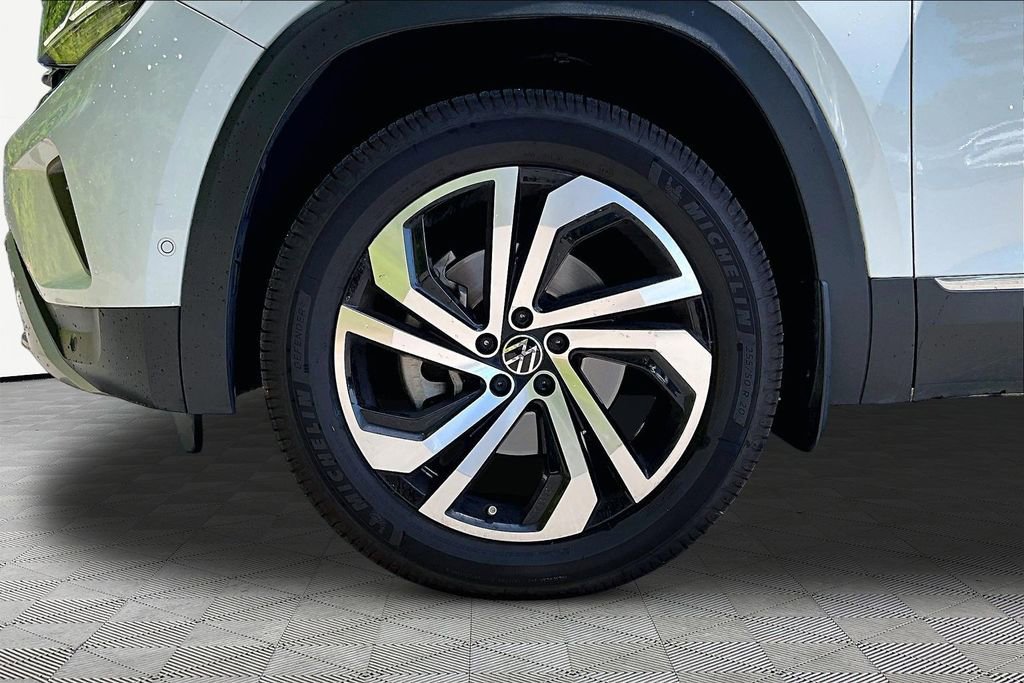 Used 2021 Volkswagen Atlas SEL Premium image 23