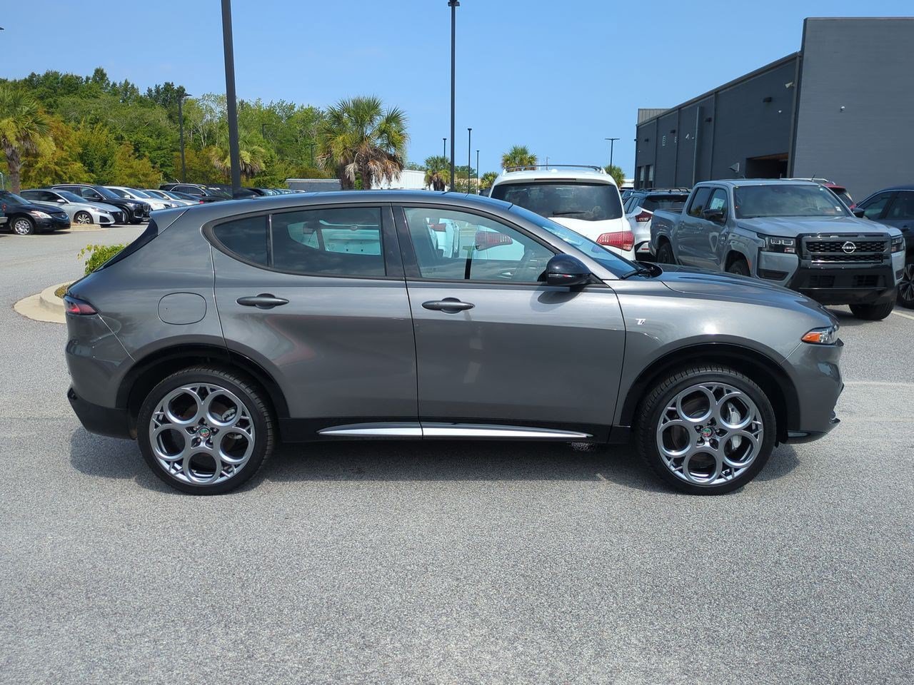 Used 2024 Alfa Romeo Tonale Ti AWD/4WD image 2