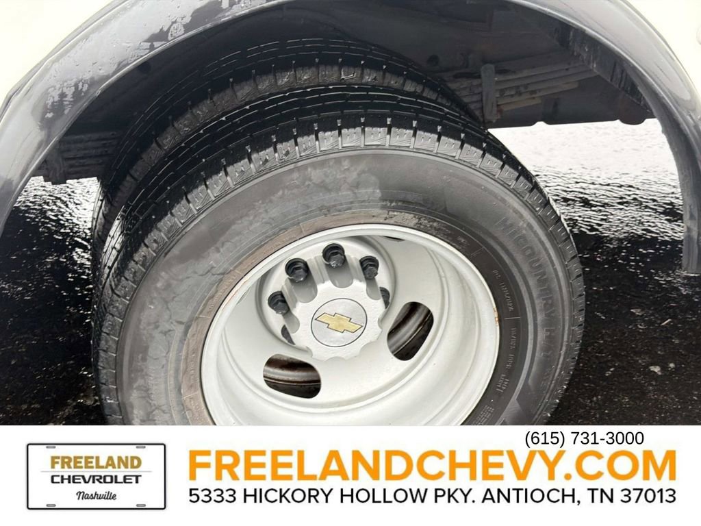 Used 2022 Chevrolet Express 3500 w/ Power Convenience Package image 11