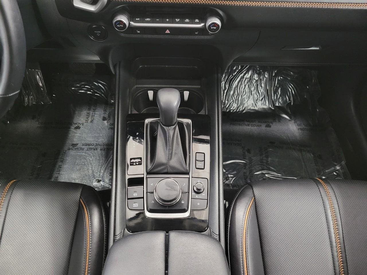 Used 2025 MAZDA CX-50 AWD 2.5 Hybrid w/ Premium Pkg image 16