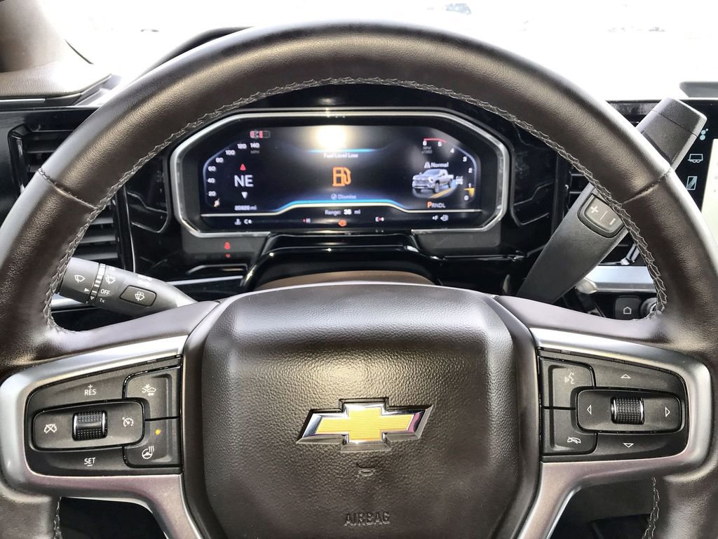Used 2024 Chevrolet Silverado 2500 LTZ w/ LTZ Convenience Package image 14