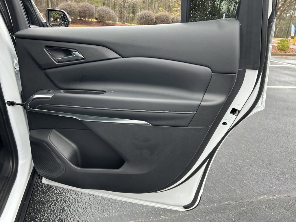 Used 2024 Chevrolet Traverse LT image 59