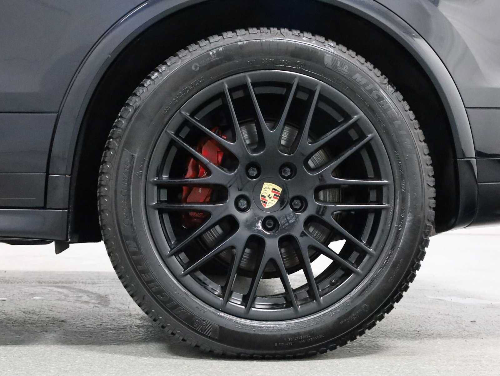 Used 2016 Porsche Cayenne GTS AWD/4WD image 39