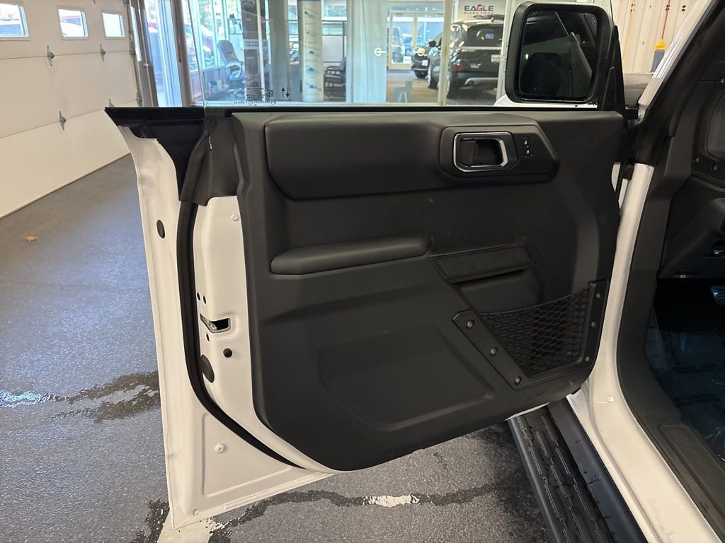 New 2025 Ford Bronco Outer Banks w/ Black Appearance Package AWD/4WD image 20