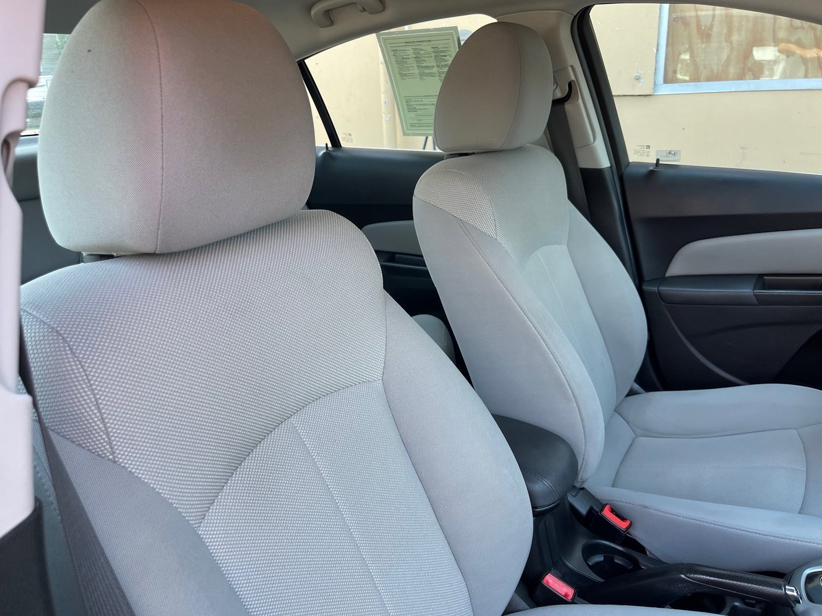 Used 2011 Chevrolet Cruze Eco image 22