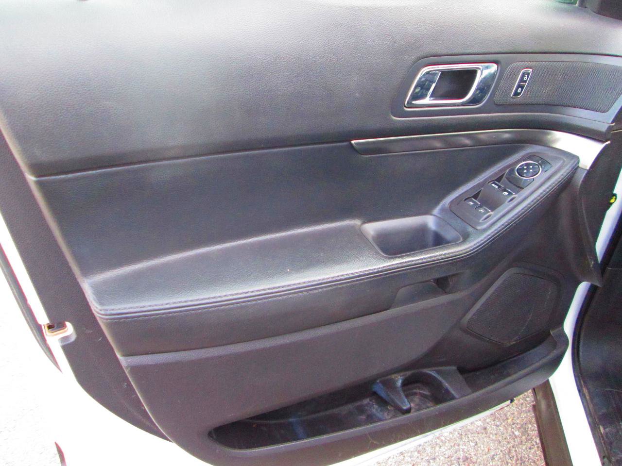 Used 2015 Ford Explorer 4WD Police Interceptor w/ Cargo Wiring Upfit Package image 10