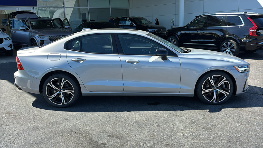 Certified 2024 Volvo S60 B5 Plus w/ Climate Package AWD/4WD image 27