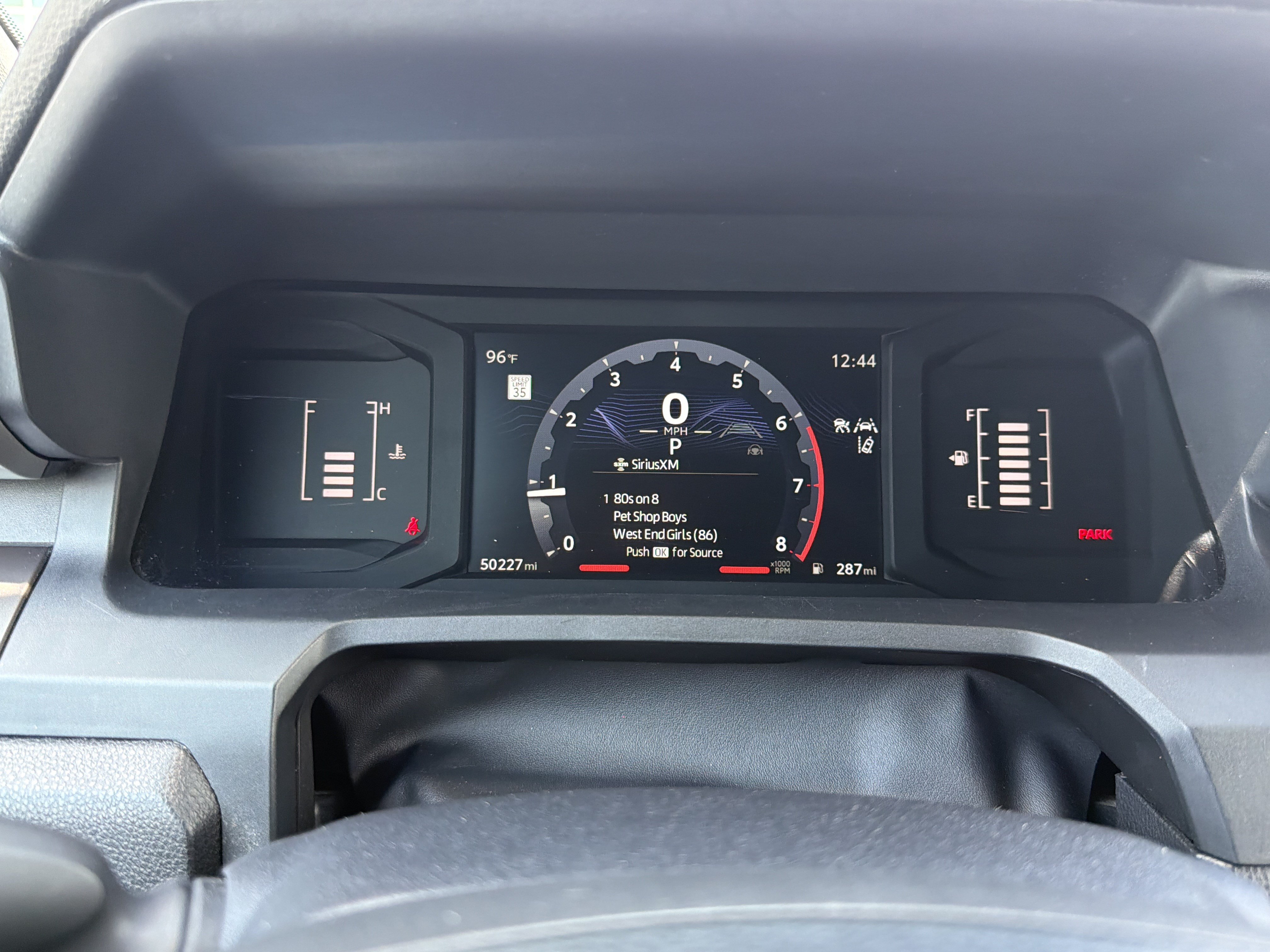 Certified 2024 Toyota Tacoma SR5 AWD/4WD image 11