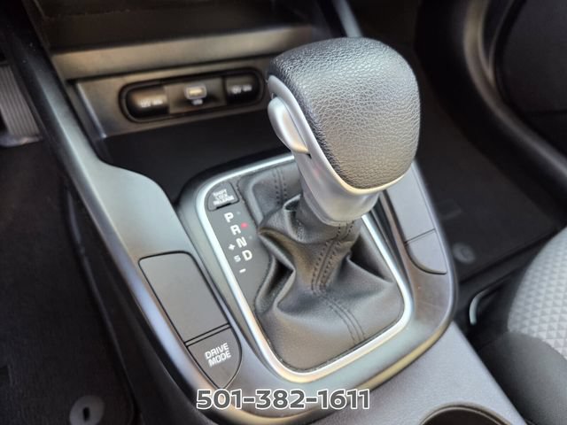 Used 2025 Kia Soul LX w/ LX Technology Package FWD image 22