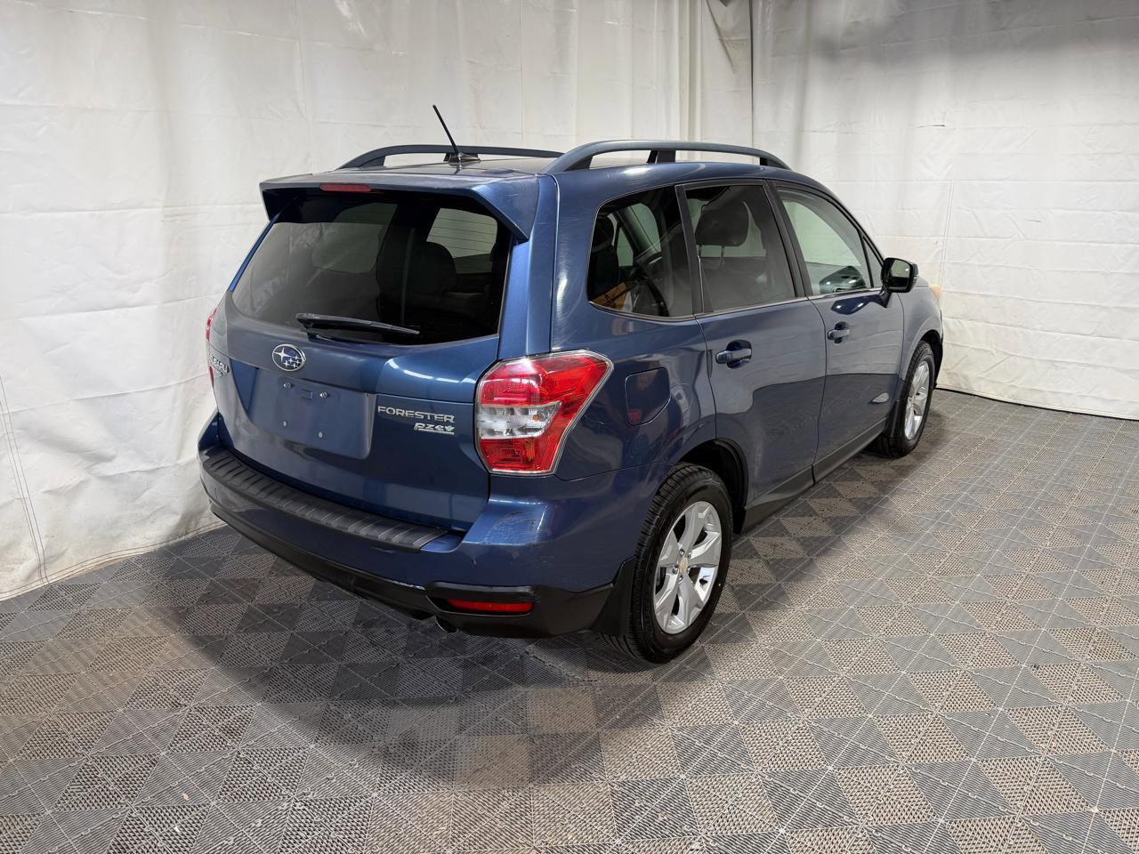 Used 2014 Subaru Forester 2.5i Touring w/ Popular Package #1 AWD/4WD image 6