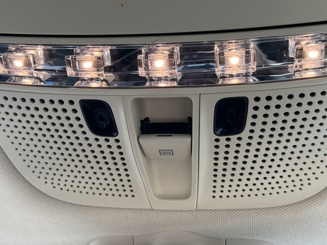Used 2018 Mercedes-Benz GLC 300 image 24