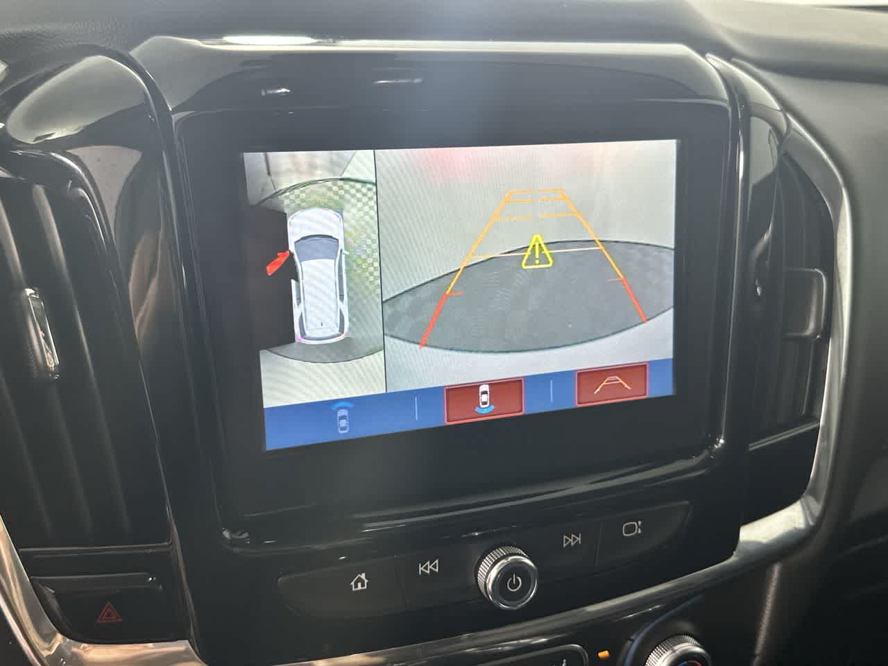 Used 2019 Chevrolet Traverse LT w/ LT Premium Package AWD/4WD image 17