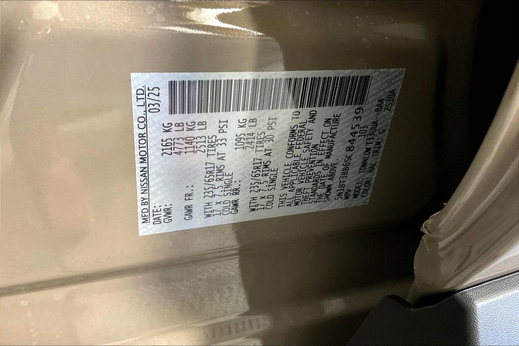 Certified 2025 Nissan Rogue SV image 23