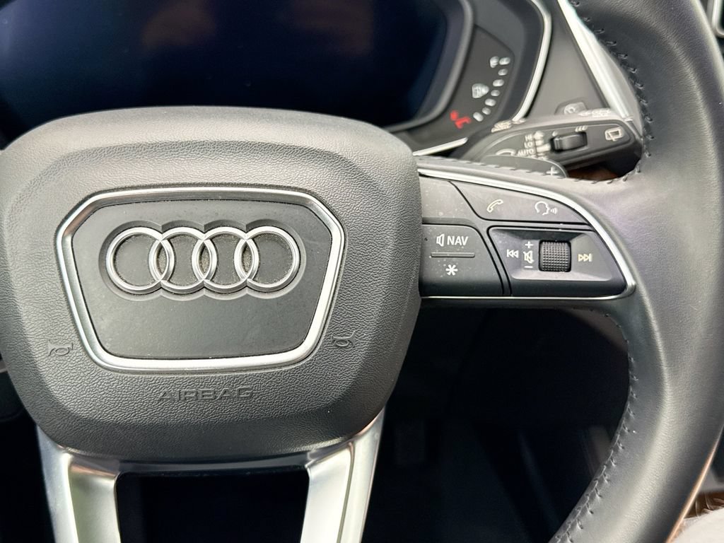 Used 2019 Audi Q5 2.0T Premium Plus w/ Premium Plus Package AWD/4WD image 12