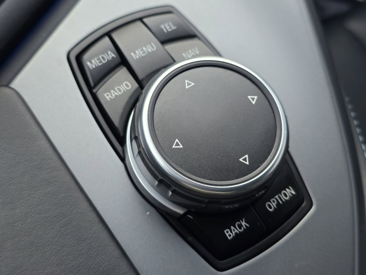 Used 2016 BMW i8 image 8