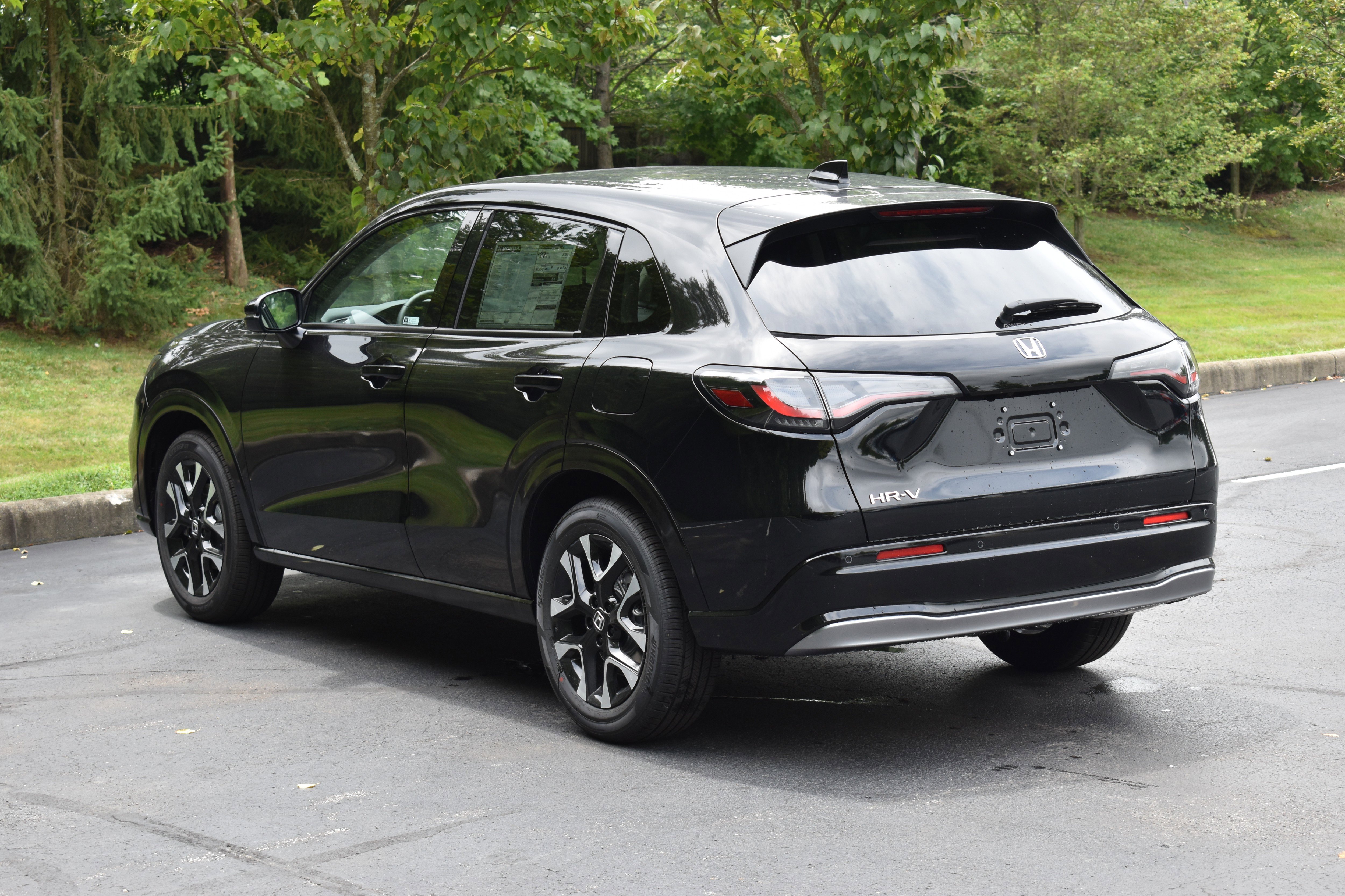 New 2026 Honda HR-V EX-L image 5