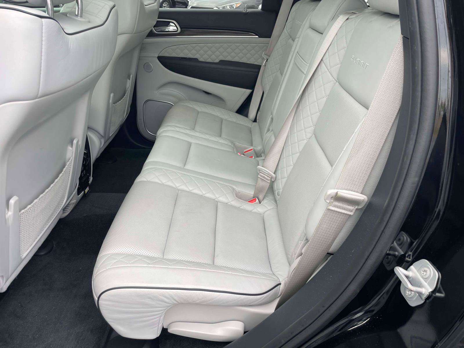 Used 2019 Jeep Grand Cherokee Summit image 6