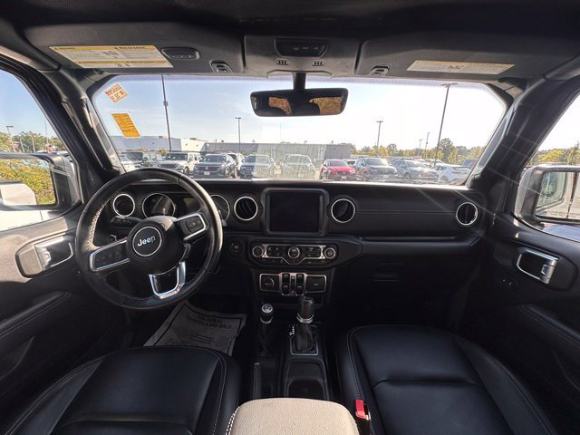 Used 2022 Jeep Wrangler Unlimited Sahara w/ Cold Weather Group AWD/4WD image 2