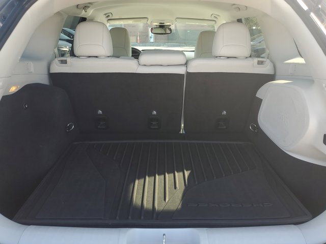 Used 2020 Jeep Cherokee Limited w/ Luxury Group image 13