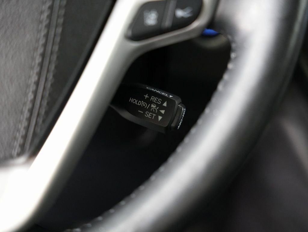 Used 2019 Toyota Sienna Limited Premium image 16