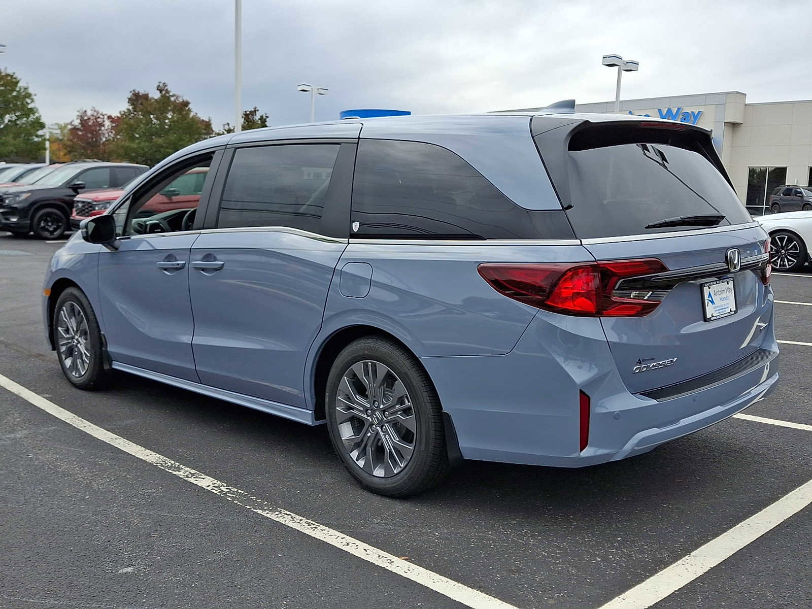 New 2026 Honda Odyssey Touring image 3