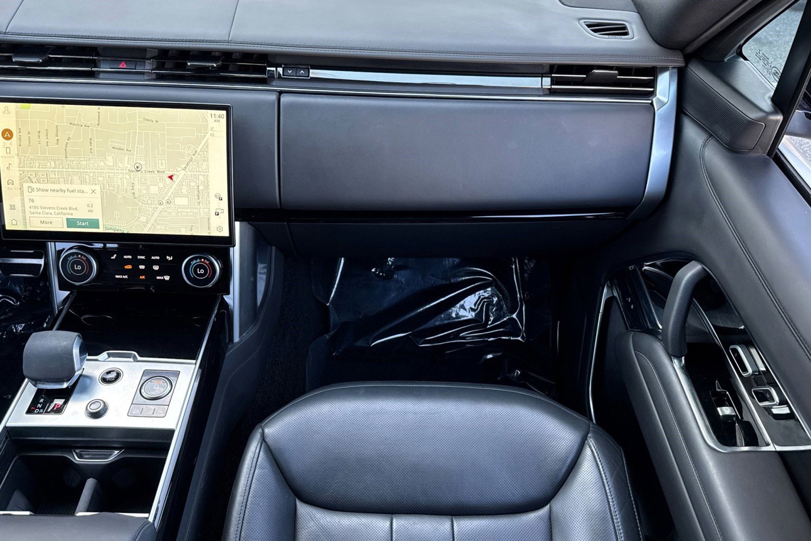 Certified 2023 Land Rover Range Rover SE image 28