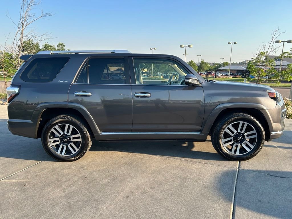 Used 2017 Toyota 4Runner Limited AWD/4WD image 9