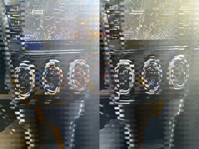 Used 2018 Subaru Forester 2.5i Limited image 19