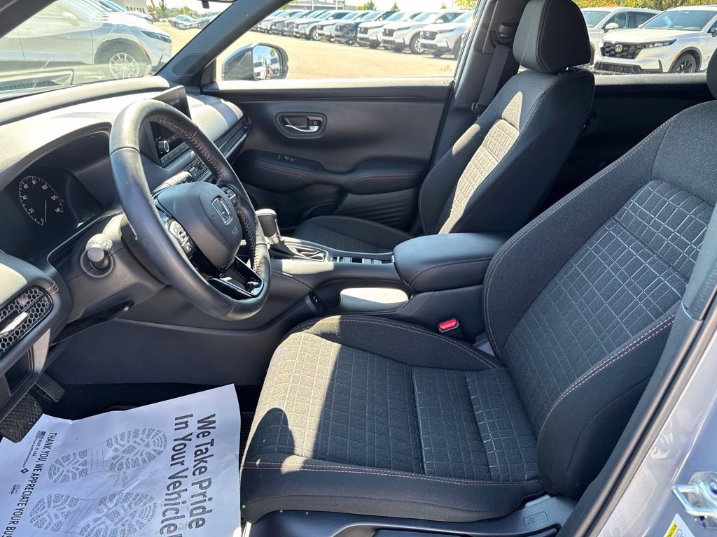 Certified 2025 Honda HR-V Sport image 26