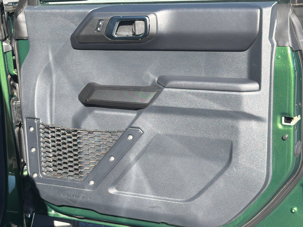 Used 2025 Ford Bronco Outer Banks AWD/4WD image 14