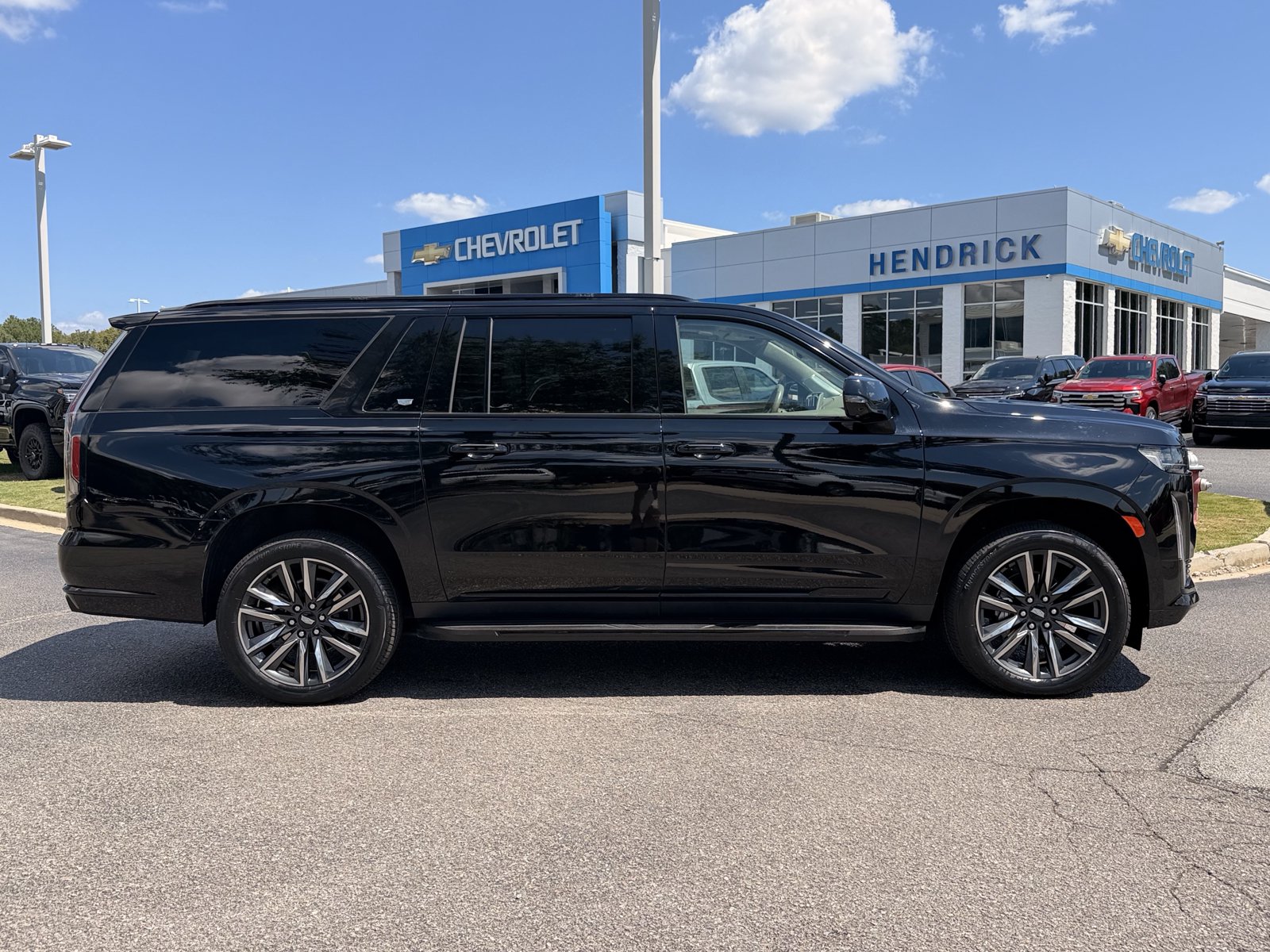 Used 2024 Cadillac Escalade ESV Sport Platinum AWD/4WD image 13